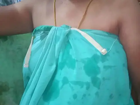 Desi Priyanka wife Saanthi2 gets her ass drilled in doggystyle while Vetrivel watches