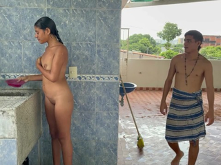 Stepbro gives stepsis a juicy latina backside rubdown while she gets a super-steamy tub