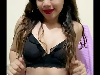 Observe Samary's first-ever time solo have fun with her pretty poon and edible slit